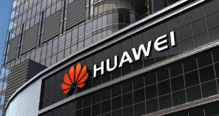 Huawei เปิดศึก! จดสิทธิบัตรแบตเตอรี่ Solid-State วิ่งไกล 3,000 กม. ชาร์จแค่ 5 นาที