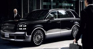 Toyota Century SUV รุ่นใหม่ หรูสุดในค่าย มาพร้อมฟีเจอร์กระจกปรับมืด 3 ระดับ กับค่าตัว 6,000,000.-