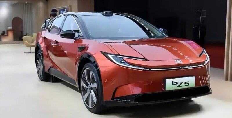 Toyota bZ5 จ่อเปิดตัว 10 มิ.ย.นี้ ในจีน! รถ SUV ไฟฟ้า รุ่นใหม่ มาพร้อม มอเตอร์ + แบตฯ จาก BYD เริ่มต้นไม่เกิน 600,000.-