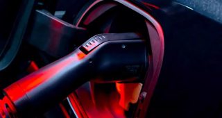 ยอดขายรถ EV ในสหรัฐฯ เริ่มชะลอตัว แม้มีโปรแรงจูงใจ