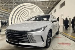 BYD เตรียมเปิดตัว Seal 05 DM-i ในไทย สิงหาคมนี้ มาพร้อมขุมพลัง PHEV สุดประหยัด วิ่งไกลถึง 2,000 กม.!