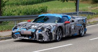 Ferrari เตรียมเปิดตัว SF90 รุ่นใหม่ อาจมาพร้อมมอเตอร์ไฟฟ้า 3 ตัว และแรงทะลุ 1,000 แรงม้า