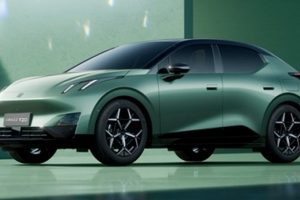 Lynk & Co Z20 ใหม่ รถยนต์ไฟฟ้า 100% มาพร้อม 2 รุ่นย่อยใหม่ วิ่งได้ 430 กม. ในจีน เริ่มเพียง 490,000.-