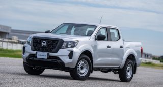 ใหม่ Nissan Navara Double Cab 2025-2026 ราคา นิสสัน นาวาร่า ดับเบิ้ล แค็บ ตารางผ่อน-ดาวน์