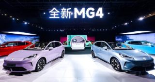 เปิดตัว All-New MG4 เวอร์ชันจีน จัดเต็มแบตฯ กึ่งโซลิดสเตต! เริ่มต้นแค่ 73,800 หยวน (ประมาณ 340,000 บาท)