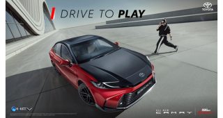 Toyota Camry Sprint Edition รุ่นพิเศษ เปิดตัวในอินเดีย ราคา 1,790,000.-