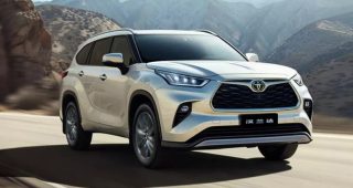 Toyota Highlander เวอร์ชันจีน จัดเต็มจอใหญ่ ฟีเจอร์ล้ำกว่าโฉมอเมริกา! เริ่ม 1,120,000.-