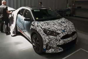 Toyota Aygo X Hybrid รุ่นใหม่ กับต้นแบบสุดแปลกตา “หน้า Yaris และที่นั่งเดียว”