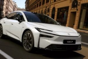 Toyota bZ7 รถ Sedan ไฟฟ้า ระดับเรือธงรุ่นใหม่ เปิดตัวในจีน ! พร้อมท้าชน Tesla Model S และ BYD Han
