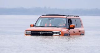 Chery Jetour Zongheng G700 รถ SUV คันแรกของโลกที่ “ข้ามแม่น้ำแยงซีเกียง กว้างราว 1.5 กม.” ได้สำเร็จ!