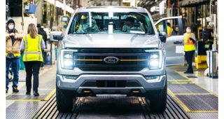 Ford เสียหายหนัก! ไฟไหม้โรงงานอะลูมิเนียม กระทบสายการผลิต Ford F-150 รถขายดีที่สุดของอเมริกา ส่อสูญรายได้กว่า 1 พันล้านดอลลาร์!