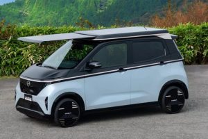 Nissan เตรียมโชว์รถ Sakura EV ติดอุปกรณ์เสริม Ao-Solar Extender หลังคาโซลาร์เซลล์พับเก็บได้ ช่วยชาร์จแบตเตอรี่และบังแดด เร็ว ๆ นี้