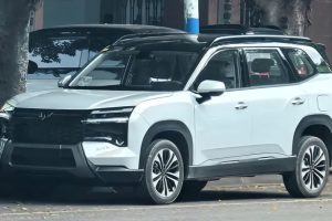 ส่องก่อนเปิดตัว! Wuling Starlight 560 SUV ใหม่ มีให้เลือกทั้งเครื่องเบนซิน, ไฮบริด PHEV และไฟฟ้า 100%