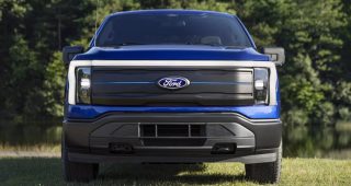 Ford พิจารณา “หยุดผลิต F-150 Lightning” หลังยอดขายตกต่ำ ขาดทุนยับในตลาด EV