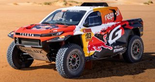TOYOTA GAZOO Racing พร้อมลุย Dakar Rally 2026! เปิดตัวรถแข่ง DKR GR Hilux รุ่นใหม่ พร้อมไลน์อัปนักแข่งโหดขึ้นกว่าเดิม