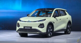 เปิดตัวแล้ว! Changan Nevo Q05 รถ SUV ไฟฟ้าล้วน วิ่งไกล 506 กม. ในจีน เริ่มเพียง 364,000.-