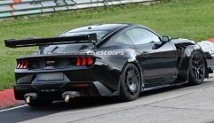 Ford Racing ซุ่มพัฒนาตัวโหดรุ่นใหม่ อาจเป็น “Mustang GT500 เจนใหม่” หรือ “Mustang GTD รุ่นโหดสุดในประวัติศาสตร์” เตรียมเปิดตัวมกราคม 2026!!