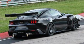 Ford Racing ซุ่มพัฒนาตัวโหดรุ่นใหม่ อาจเป็น “Mustang GT500 เจนใหม่” หรือ “Mustang GTD รุ่นโหดสุดในประวัติศาสตร์” เตรียมเปิดตัวมกราคม 2026!!