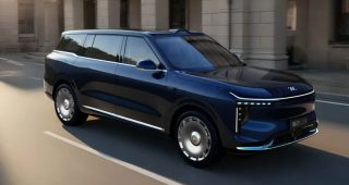 เปิดตัว IM LS9 รถ SUV ตัวท็อปสุดพรีเมียม ขุมพลัง EREV เครื่องยนต์เบนซิน 1.5 ลิตร เทอร์โบ + มอเตอร์ไฟฟ้า แบตฯ 66 kWh วิ่งไฟฟ้าล้วนไกล 402 กม. และระยะวิ่งรวมทั้งระบบ 1,508 กม. เริ่มต้นที่ 1,520,000.-