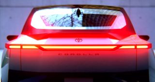 Toyota ปรับเกมใหญ่! ยืดอายุให้รถอยู่ยาวเกือบ 10 ปี ก่อนเปลี่ยนโฉมใหม่