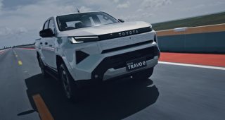 ใหม่ New TOYOTA TRAVO-e 2025-2026 ราคา โตโยต้า ทราโว่ ไฟฟ้า ตารางผ่อน-ดาวน์