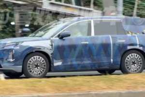 BYD Dynasty-D รถ SUV เรือธงโผล่วิ่งทดสอบในจีน! มาพร้อมระบบเลี้ยวล้อหลัง เตรียมเปิดตัวจริง Q2 ปี 2026