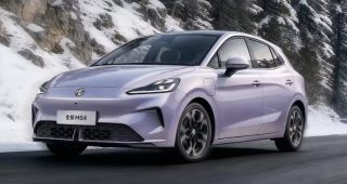 MG4 Anxin Edition เริ่มส่งมอบในจีน รถ EV รุ่นแรกของโลกที่ผลิตจริง พร้อมแบตเตอรี่ “Liquid-Solid State”