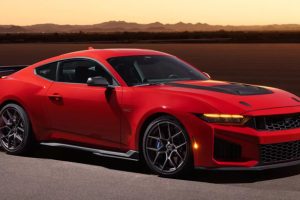 Ford เปิดตัว Mustang Dark Horse SC ปี 2026 ยก DNA ของรุ่น GTD มาใส่ ในราคาที่เอื้อมถึงง่ายกว่า