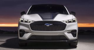 Ford เล็งใช้แบตเตอรี่ BYD สำหรับรถไฮบริด ท่ามกลางแรงกดดันด้าน EV และเทคโนโลยีต่างชาติ