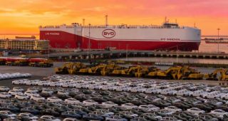 BYD เร่งบุกตลาดโลก! ตั้งเป้าขายรถนอกจีน 1.3 ล้านคัน ในปี 2026