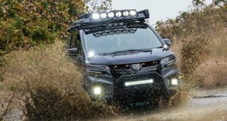 เมื่อผู้บริหารอยากลุยป่า! Toyota Alphard แต่ง Off-Road Style จาก Double Eight
