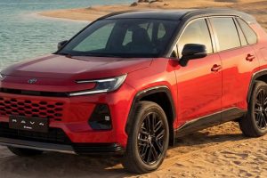เปิดตัว Toyota RAV4 ปี 2026 ในตะวันออกกลาง มีทั้งรุ่น เบนซินล้วน 2.0 ลิตร และ ไฮบริด 2.5 ลิตร