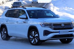 Volkswagen Atlas รุ่นปี 2027 โผล่วิ่งทดสอบแทบไม่พรางตัว เตรียมเปิดตัวในงาน New York Auto Show เม.ย.นี้
