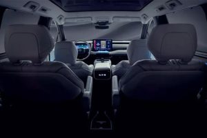 Toyota ปล่อยทีเซอร์ภายใน SUV ไฟฟ้า เบาะนั่ง 3 แถวรุ่นใหม่ เตรียมเปิดตัว 10 กุมภาพันธ์นี้