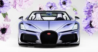 Bugatti W16 Mistral Caroline ซูเปอร์คาร์แต่งพิเศษ "ธีมดอกไม้" ที่เป็นจดหมายรักจากพ่อถึงลูกสาว