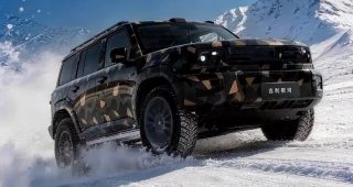 Geely Galaxy Battleship 700 โคตรโหด! SUV สายลุยฟีลยานรบ ลุยน้ำลึกได้ 800 มม.