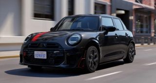 MINI เปิดตัว Cooper S 4-Door Red Line Edition หล่อจัด