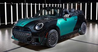 Mini JCW Convertible คันเดียวในโลก! One-Off สร้างพิเศษให้ลูกค้าอเมริกา หรูระดับเดียวกับ Rolls-Royce