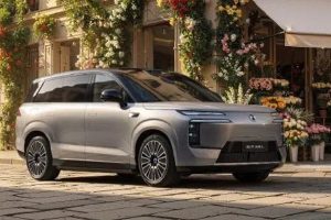 Denza N8L รถ SUV หรูไซซ์ยักษ์ แบต 75 kWh วิ่งไฟฟ้า 430 กม. เปิดพรีเซลในจีนเริ่ม 1,640,000.-