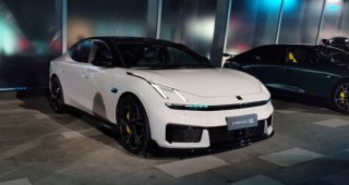 Lynk & Co 10 เปิดตัวในจีน! รถ Sedan ไฟฟ้า 789 แรงม้า วิ่งได้ไกล 816 กม. ชาร์จเร็วกว่า Flash Charging ของ BYD เริ่มเพียง 820,000.-