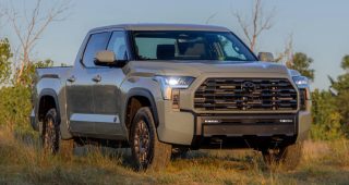เปิดตัว Toyota Tundra 2027 ปรับโฉมใหม่ พร้อมรุ่น Trailhunter เอาใจสายตั้งแคมป์ลุยป่า