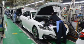 "อดีต CEO Toyota เตือนค่ายรถญี่ปุ่นไม่รอดแน่! หากไม่ร่วมมือกันลดต้นทุนสู้ศึกรถ EV จีน"
