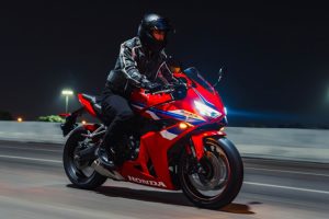 Honda BigBike ชวนสัมผัส Honda E-Clutch กับ CBR650R เครื่องยนต์ 4 สูบเรียง ผ่านกิจกรรม "The 4 Exclusive Experience" ลองขี่จริง 4 เส้นทางทั่วไทย