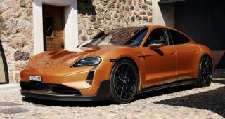 "Porsche Taycan Turbo GT คันเดียวในโลก! แผนกพิเศษ Sonderwunsch จัดสีทอง Nordic Gold"