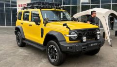 TANK 300 L โฉมปรับปรุงใหม่ เปิดพรีเซลในจีนแล้ว! ฐานล้อยาวขึ้น พร้อมขุมพลังไฮบริดให้เลือก 2 แบบ