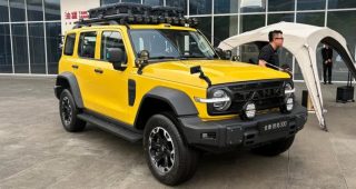 TANK 300 L โฉมปรับปรุงใหม่ เปิดพรีเซลในจีนแล้ว! ฐานล้อยาวขึ้น พร้อมขุมพลังไฮบริดให้เลือก 2 แบบ