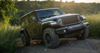 สายลุยแต่งเข้ม! Jeep Wrangler Smoky Mountain รุ่นพิเศษแฝงกิมมิกแม่หมีสุดเก๋