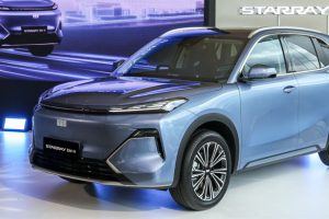 เปิดตัวในไทย! GEELY STARRAY EM-R เคาะราคาเริ่มเพียง 699,900 บาท