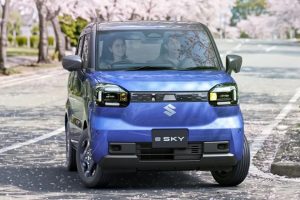 เปิดตัว Suzuki e SKY! รถไฟฟ้า Kei Car จิ๋วแต่แจ๋ว วิ่งไกล 310 กม./ชาร์จ