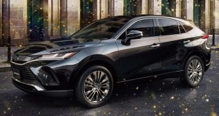 Toyota Harrier ปรับโฉมใหม่ในญี่ปุ่น ! เพิ่มออปชันเด็ดๆ อัปเกรดลุคให้หล่อเข้มยิ่งขึ้น ตัดเหลือแค่รุ่นเครื่องเบนซิน 2.5 ลิตร ไฮบริด เริ่ม 930,000.-
